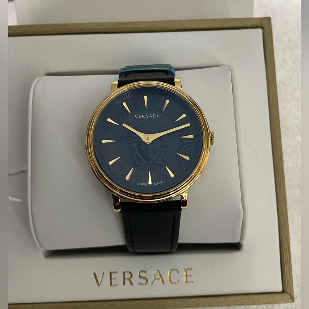 Versace V-Circle Watch